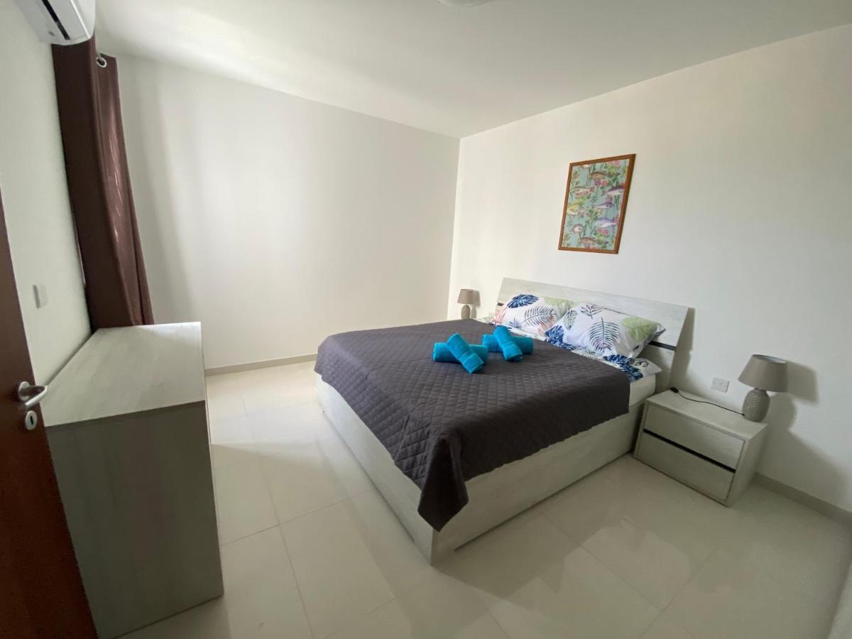 Sunshine Apartments Mellieha - Modern Three Bedroom Apartment - Apt No 2 ภายนอก รูปภาพ