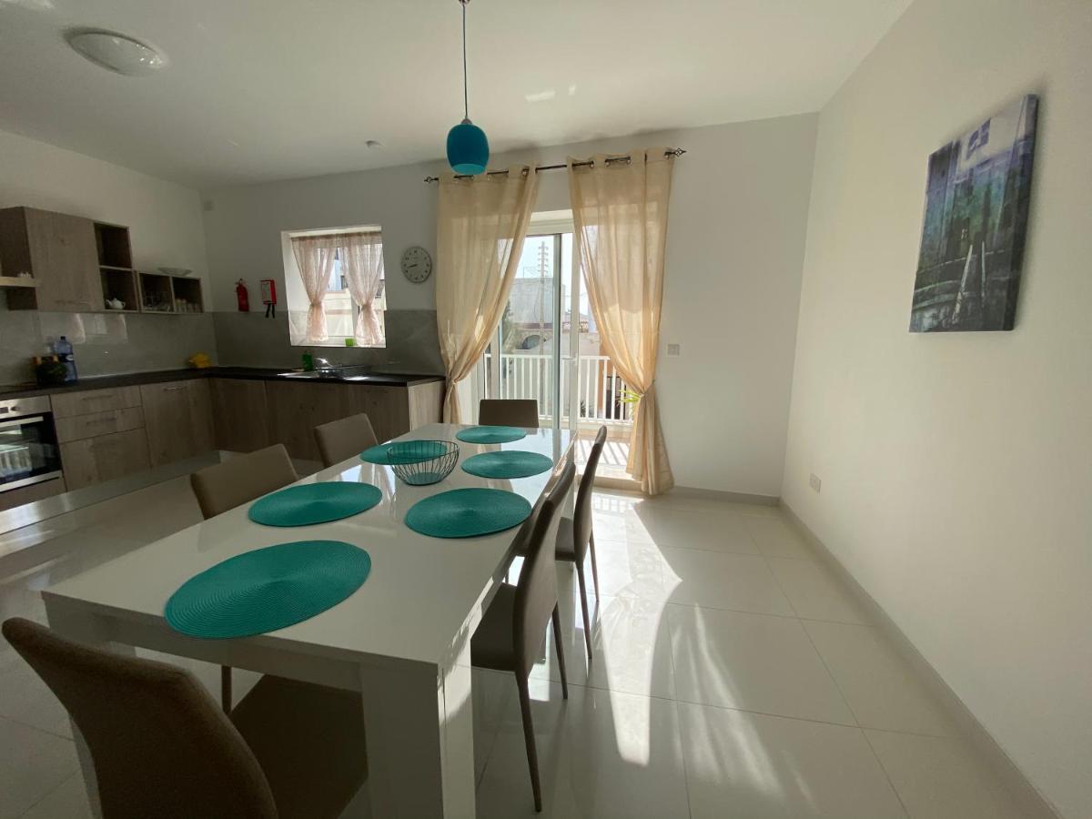 Sunshine Apartments Mellieha - Modern Three Bedroom Apartment - Apt No 2 ภายนอก รูปภาพ